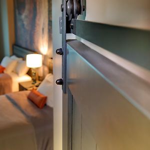 King Room Mobility or hearing accessible